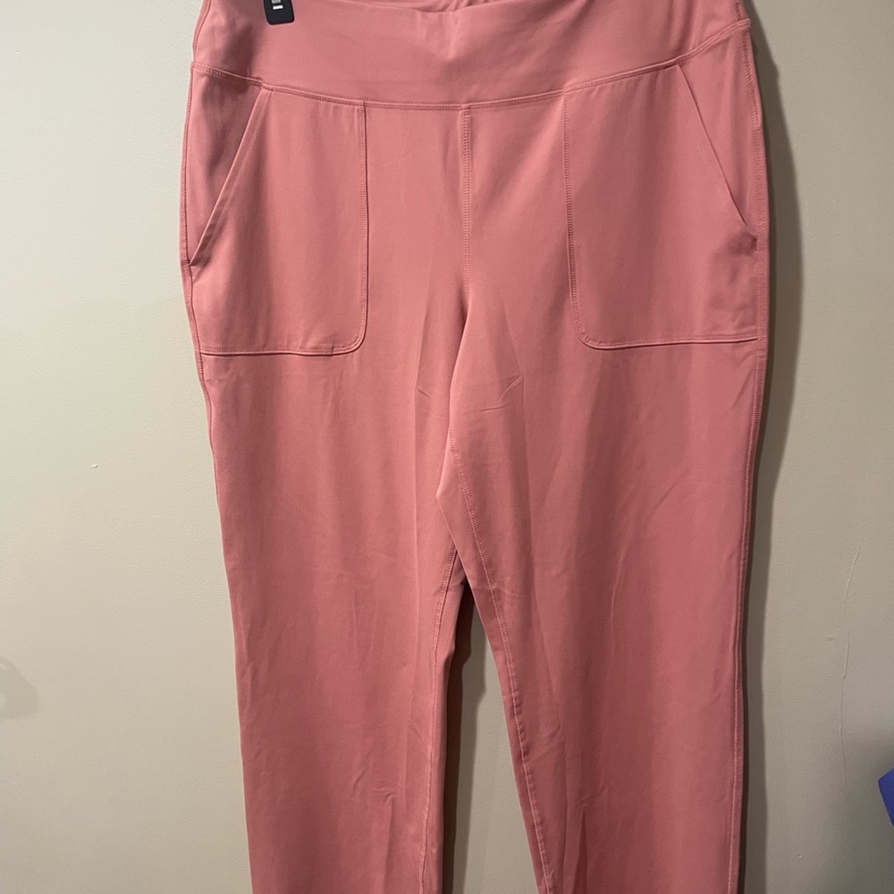Lands' End Women's Joggers with pockets ~ Salmon color